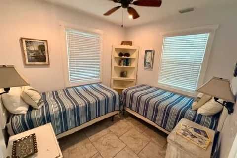 2nd Hall Bath