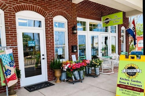 Downtown Apalachicola Shopping